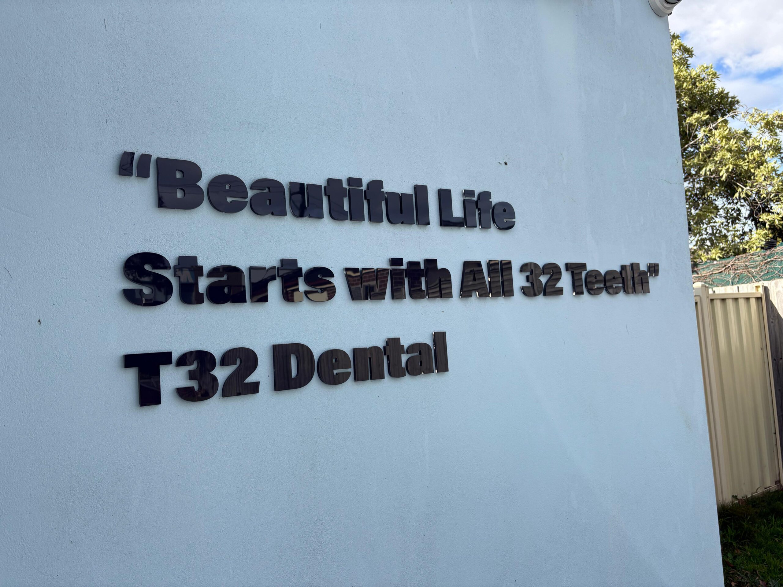 Outside of T32 Wantirna Mall Dental