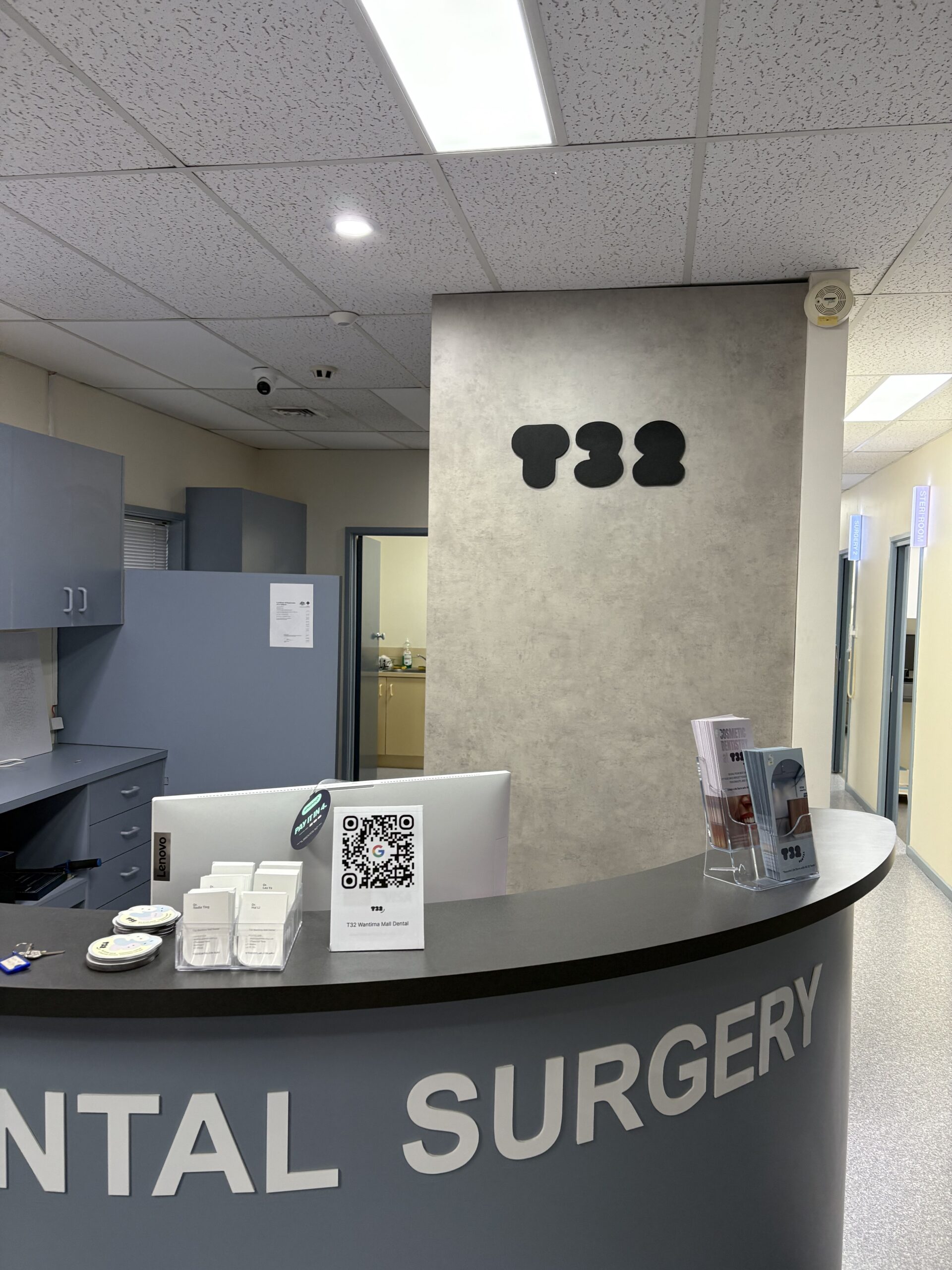 T32 Wantirna Mall Dental Reception